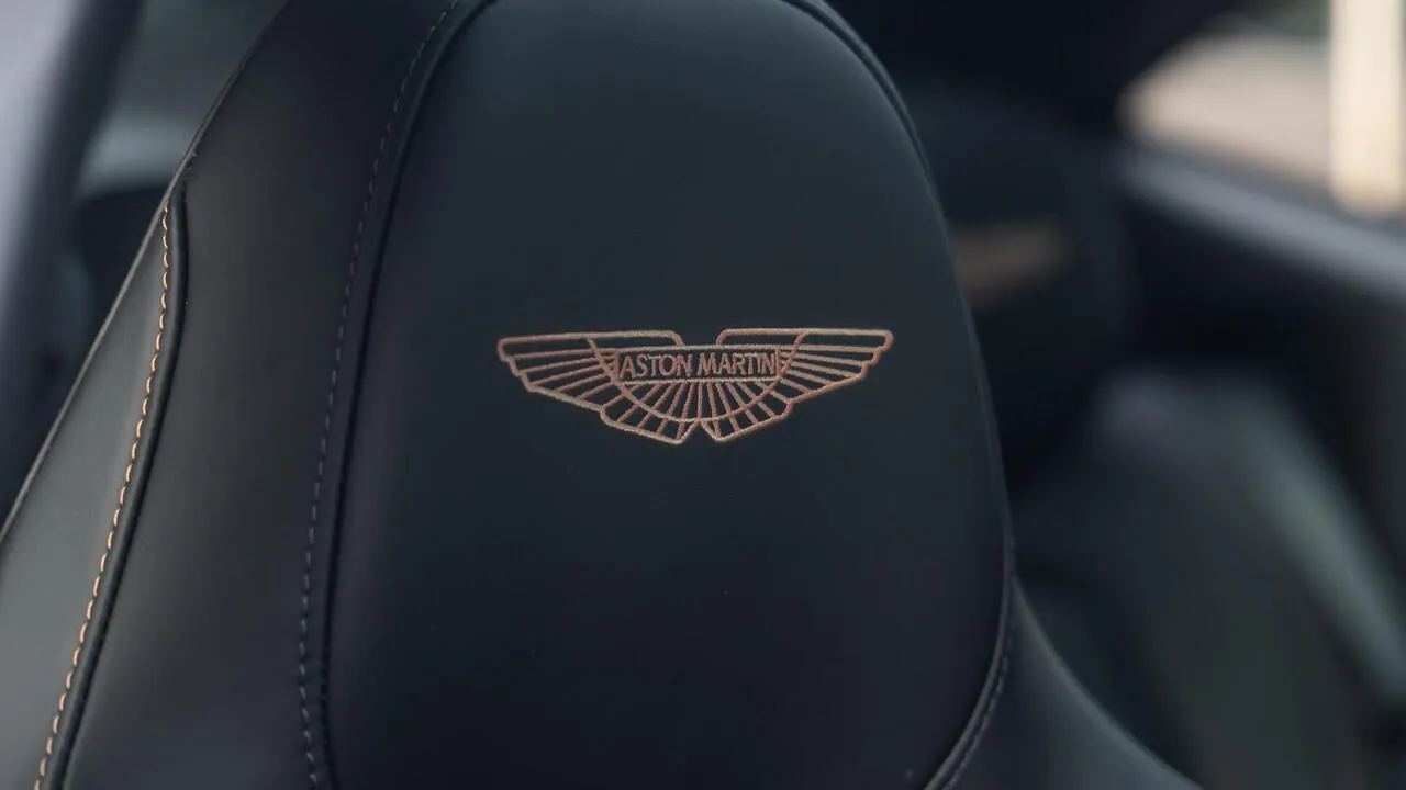 Aston Martin Dbx 2023 photo 5