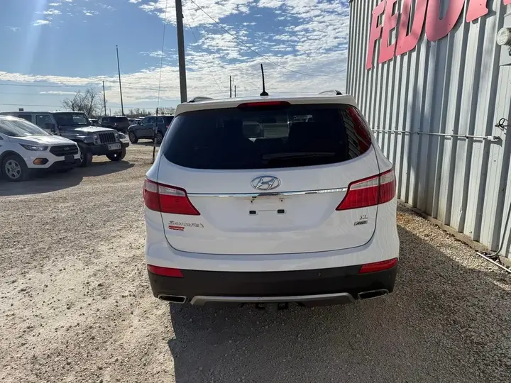 Hyundai Santa Fe 2014 photo 3