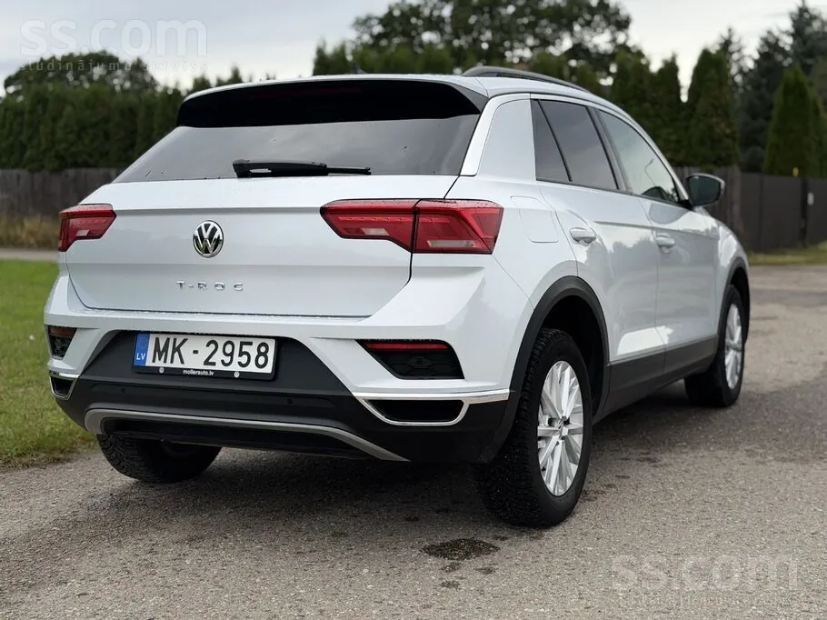 Volkswagen T-Roc 2020 photo 2