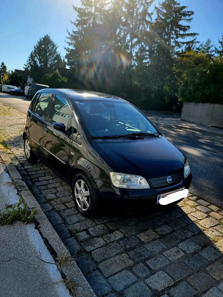 Fiat Idea 2006 photo 2