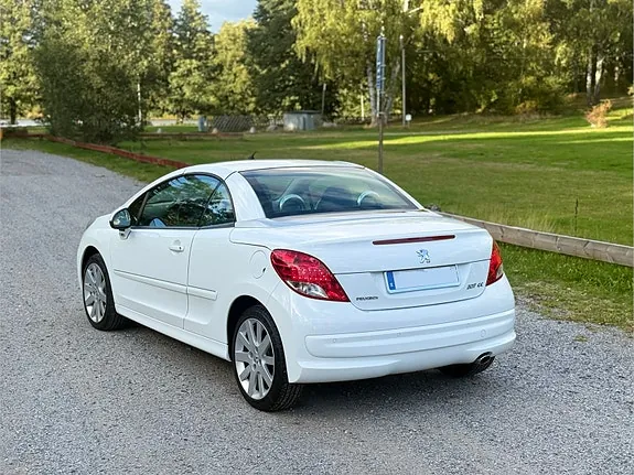 Peugeot 207 Cc 2011 photo 4