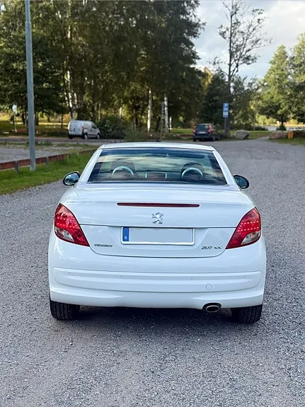 Peugeot 207 Cc 2011 photo 5