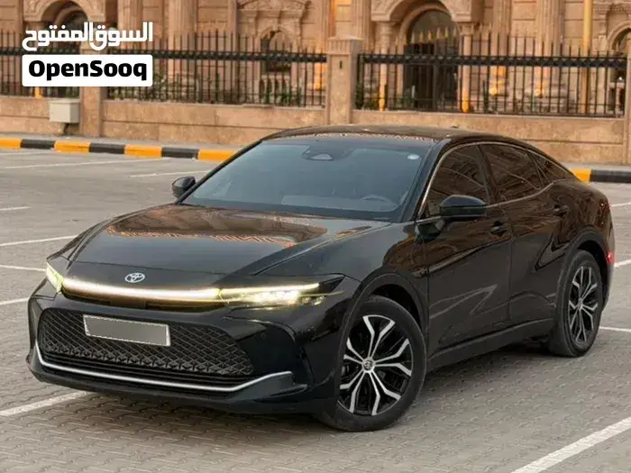 Toyota Crown 2024 photo 3