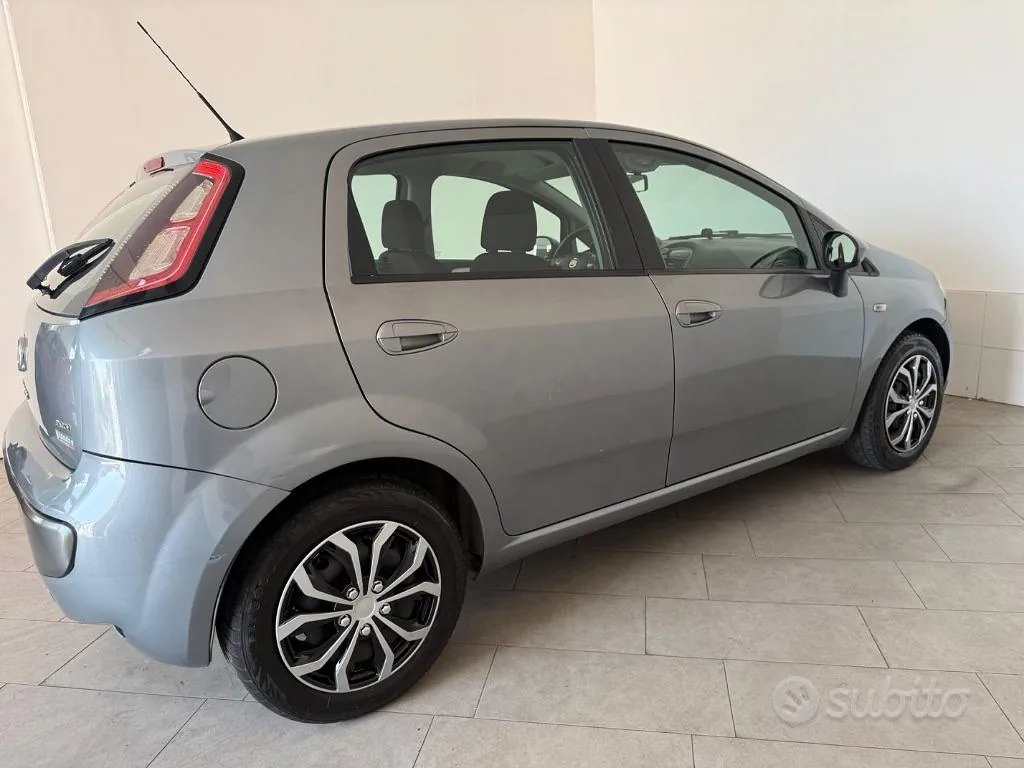 Fiat Punto Evo 2011 photo 5