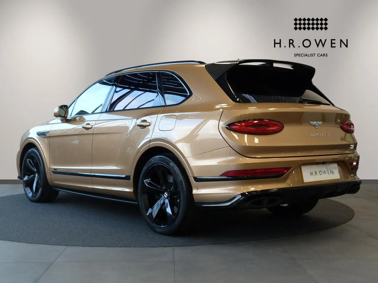 Bentley Bentayga 2021 photo 2