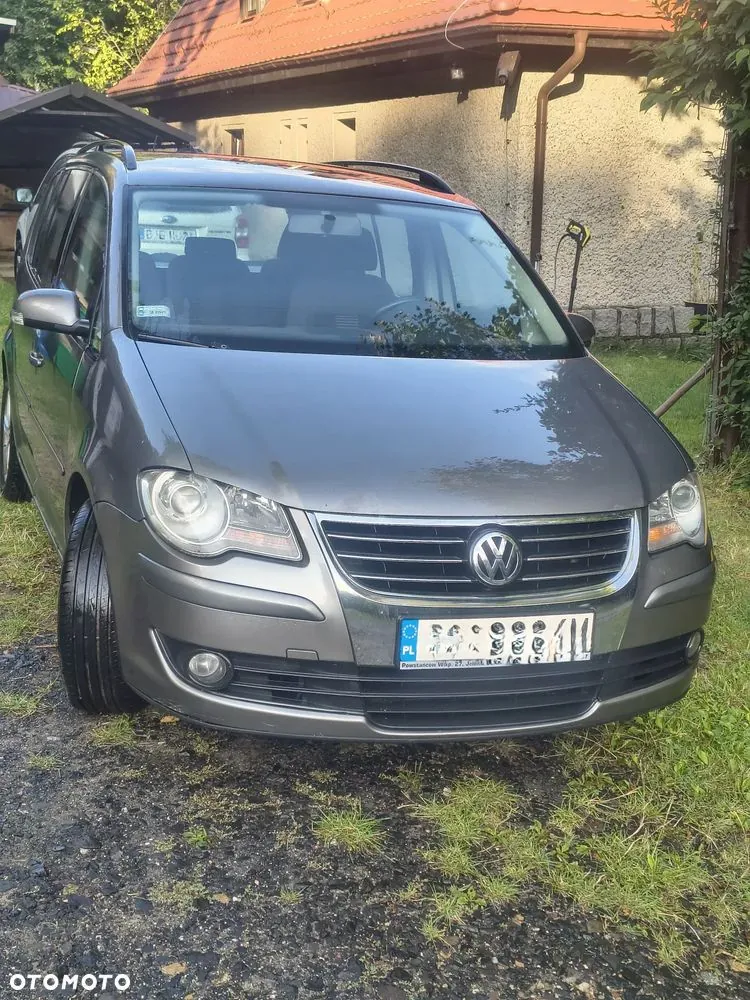 Volkswagen Touran 2008 photo 3