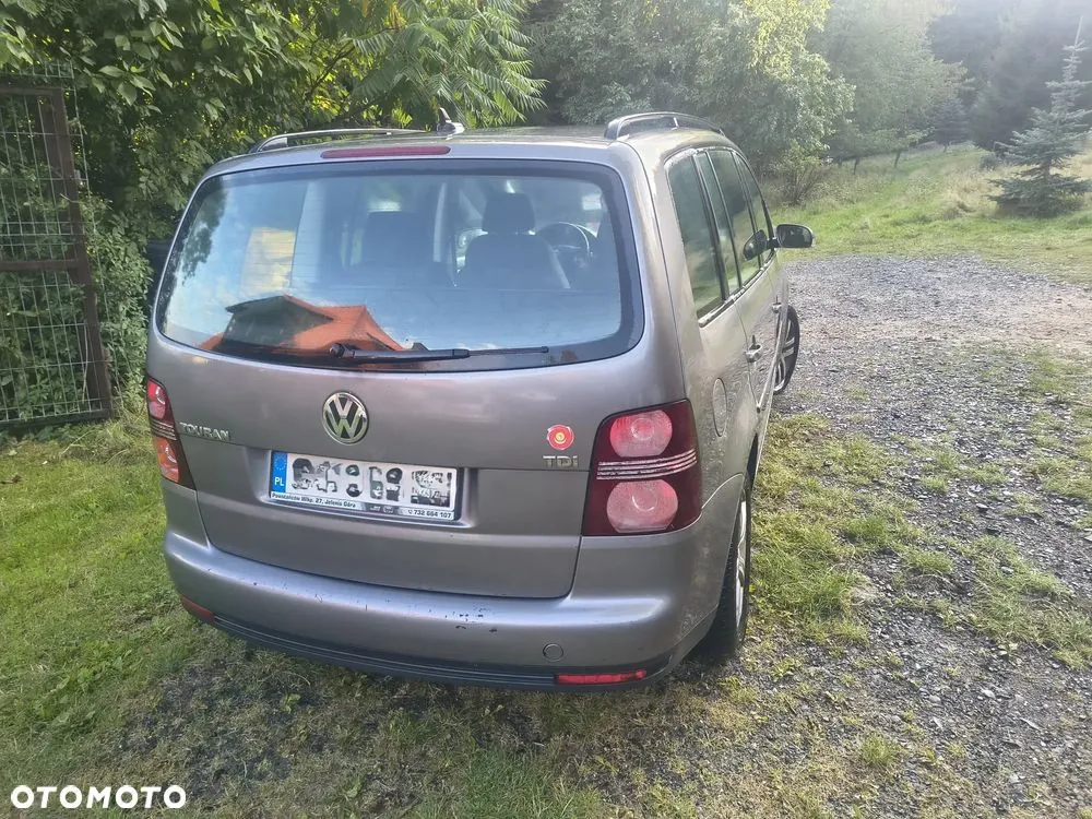 Volkswagen Touran 2008 photo 4