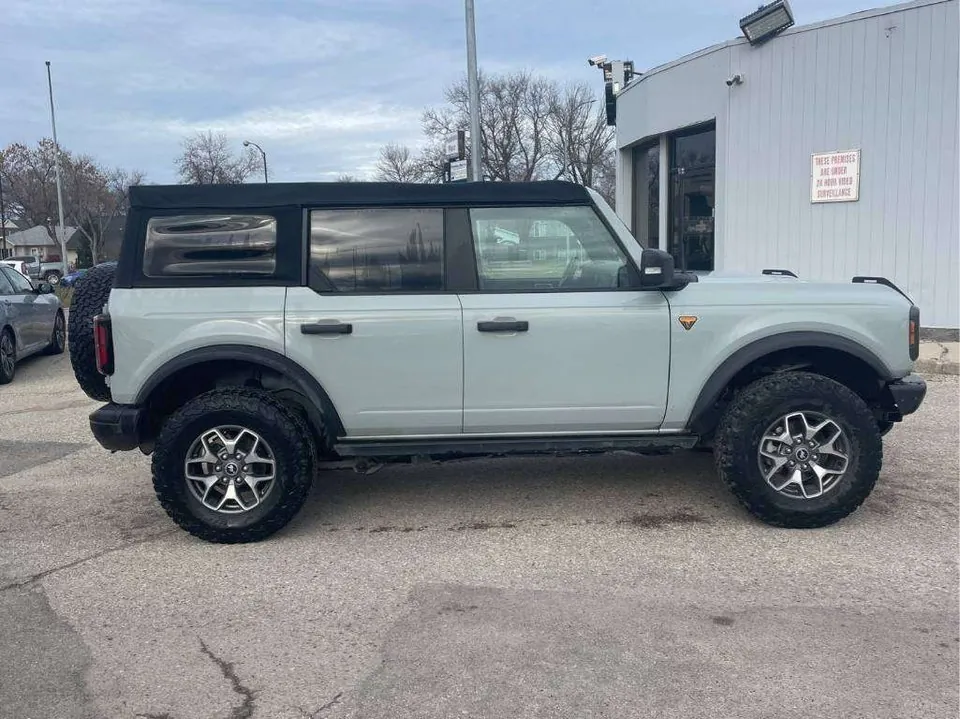 Ford Bronco 2021 photo 4