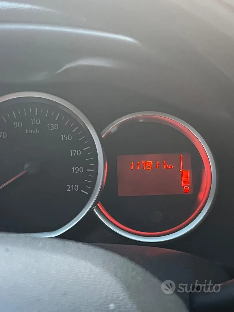 Dacia Sandero 2016 photo 2