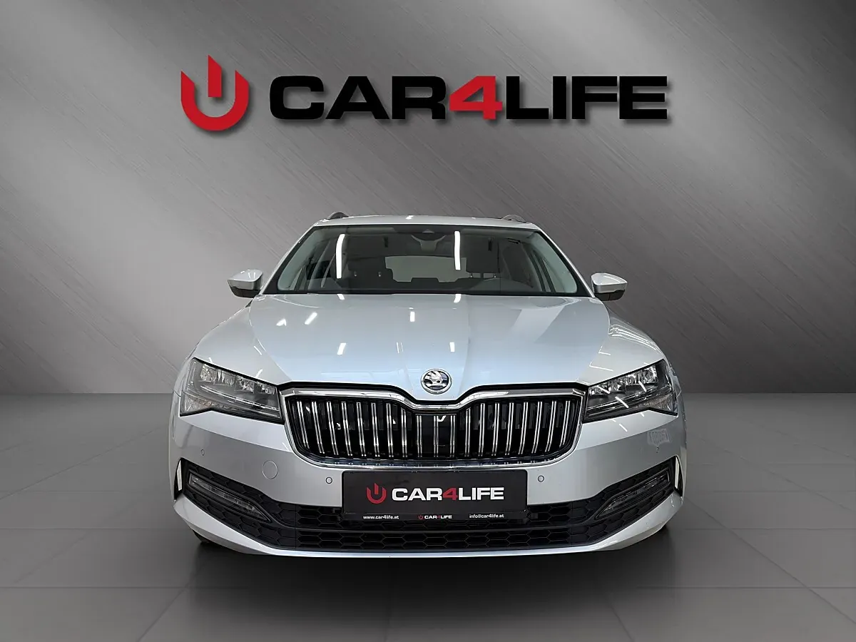 Skoda Superb 2020 photo 2