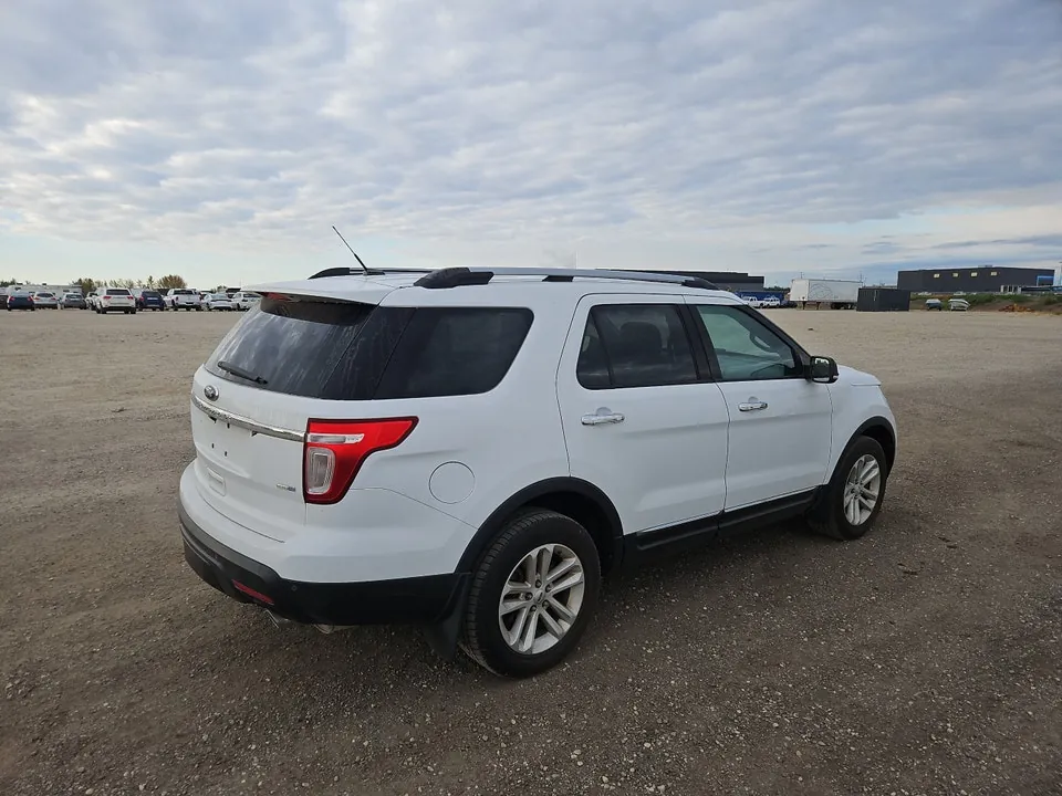 Ford Explorer 2014 photo 4