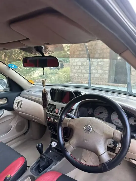 Nissan Sunny