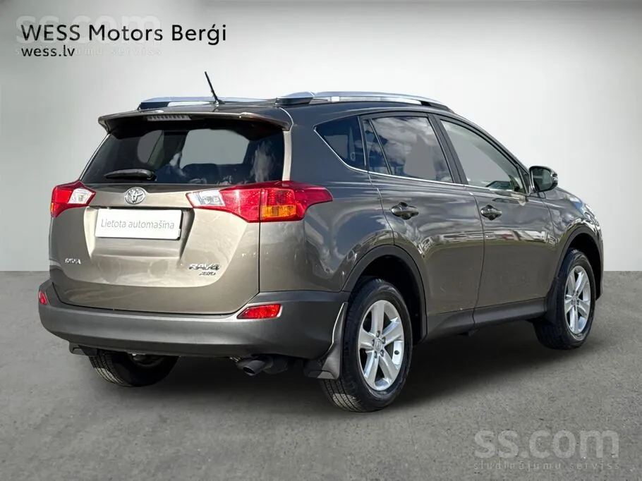 Toyota Rav 4 2014 photo 2