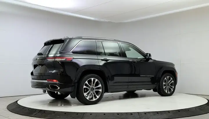 Jeep Grand Cherokee 2023 photo 4