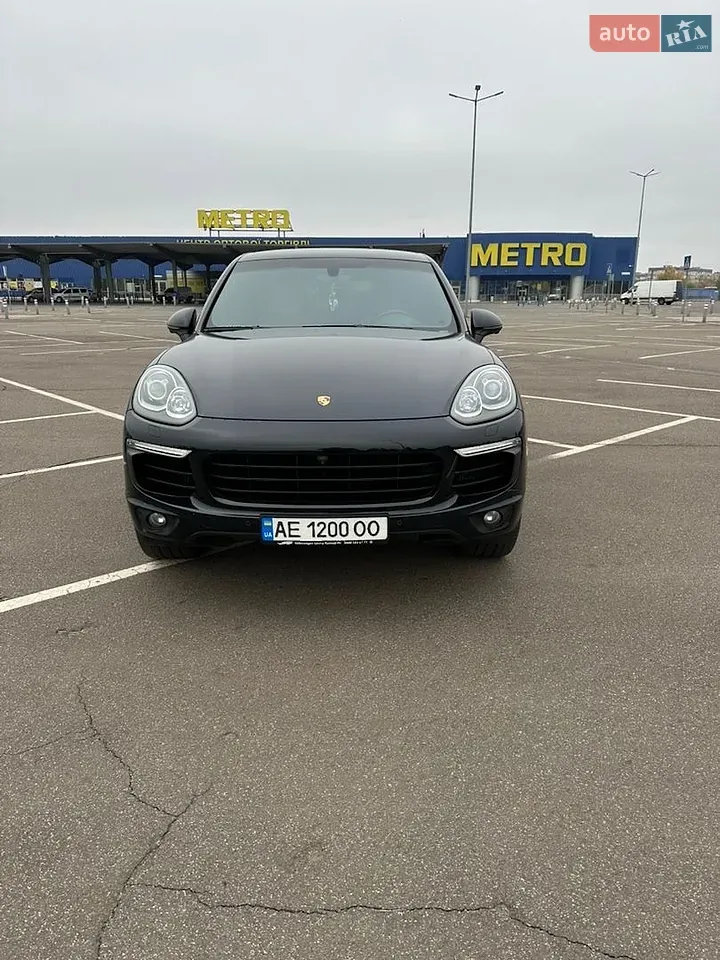 Porsche Cayenne 2016 photo 2
