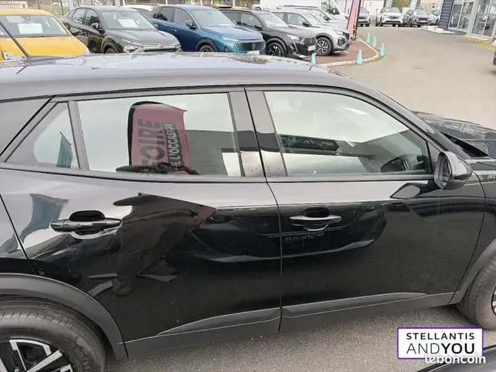 Peugeot 2008 2025 photo 4