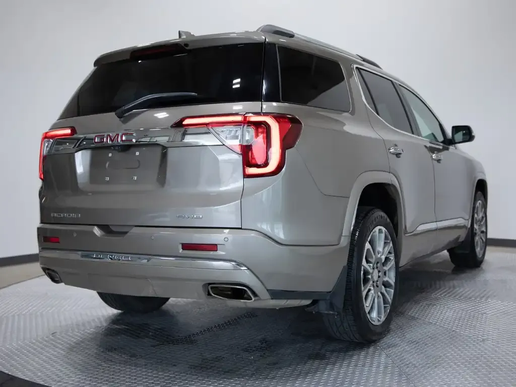 GMC Acadia 2023 photo 5
