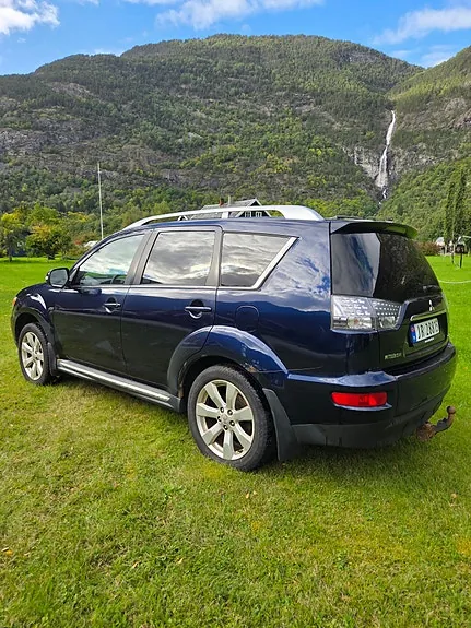 Mitsubishi Outlander 2010 photo 4