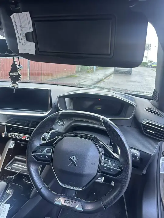 Peugeot 2008 2020 photo 3
