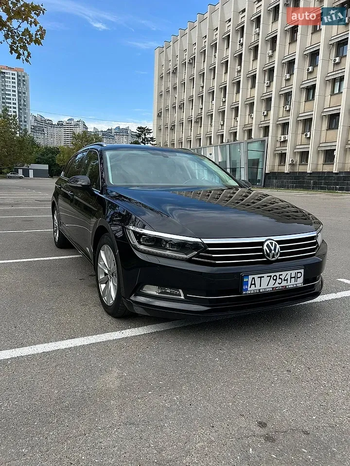 Volkswagen Passat 2018 photo 2