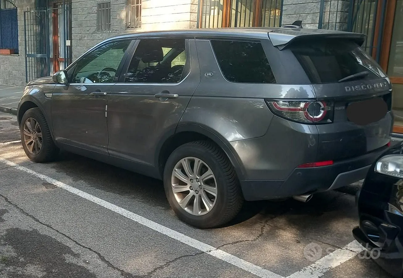 Land Rover Discovery 2015 photo 3
