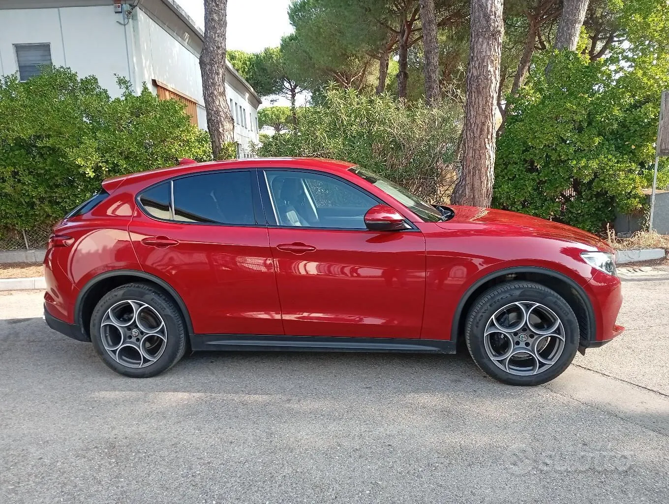 Alfa Romeo Stelvio 2018 photo 2
