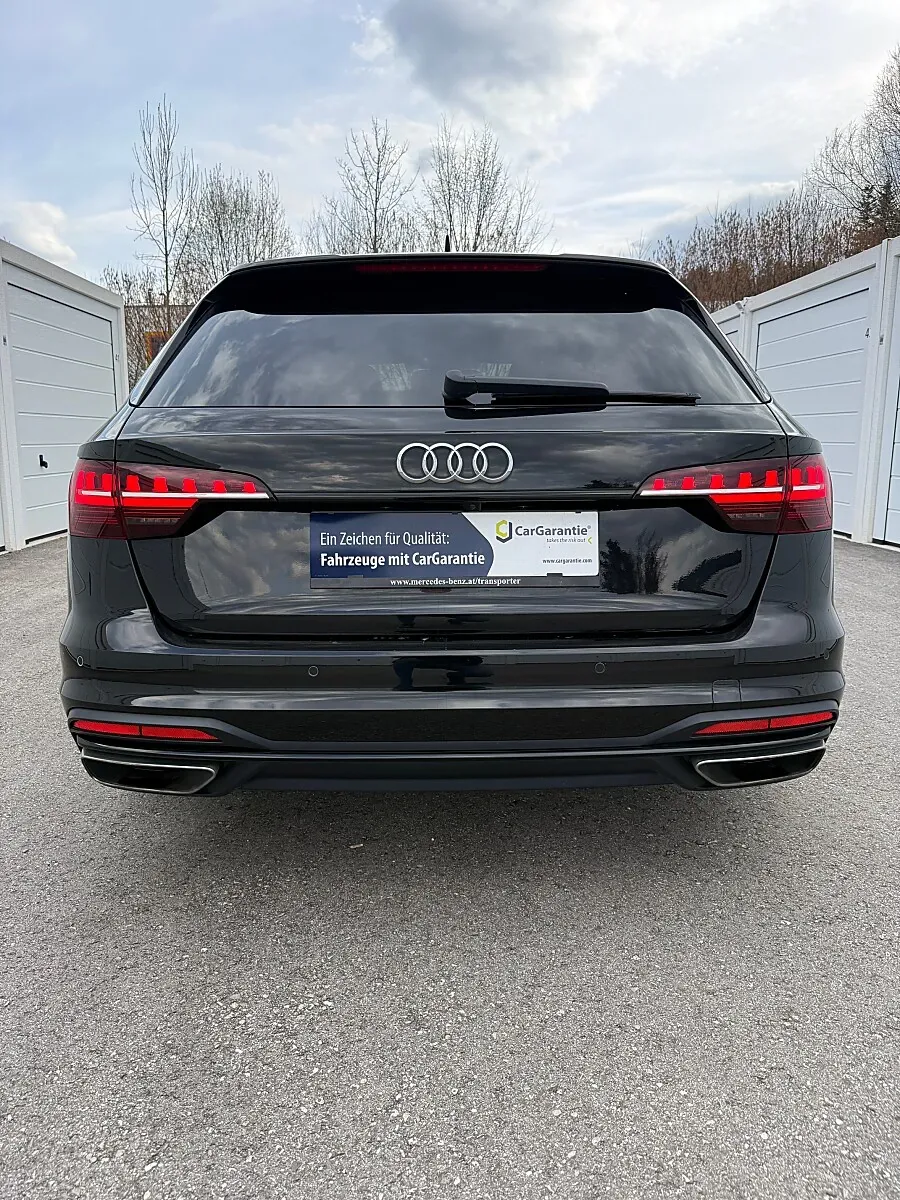 Audi A4 2022 photo 3