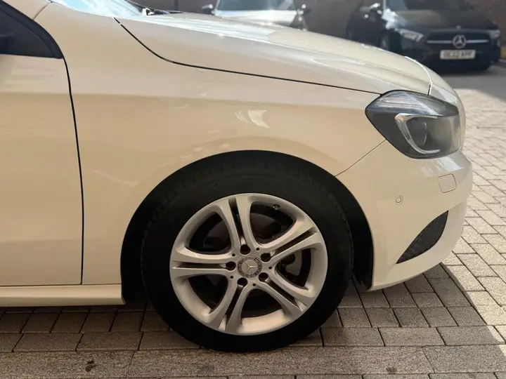 Mercedes-Benz A-Class 2015 photo 3