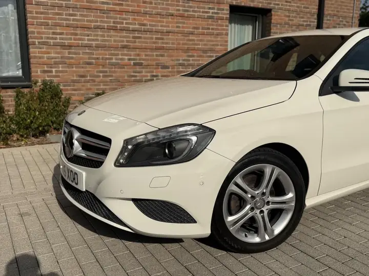 Mercedes-Benz A-Class 2015 photo 2