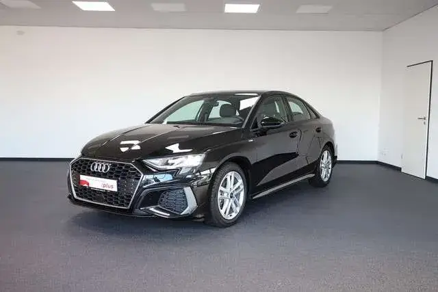 Audi A3 2022 photo 2