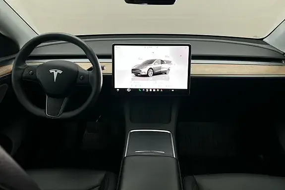 Tesla Model Y 2023 photo 3