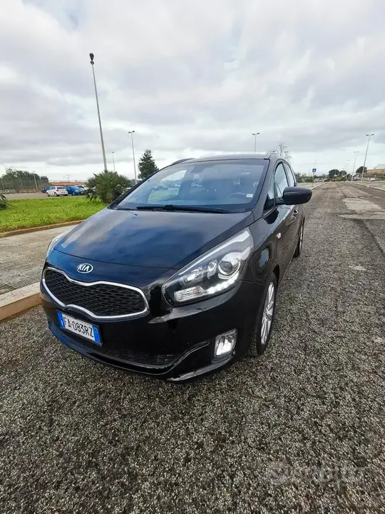 Kia Carens