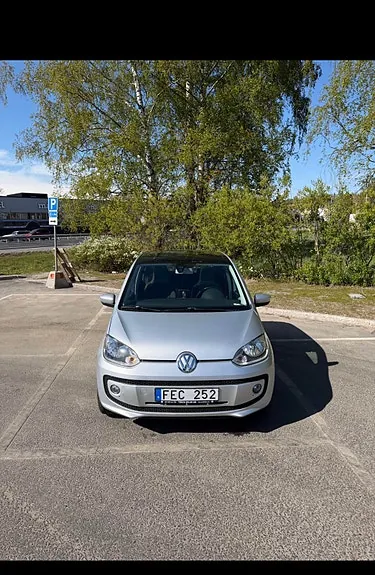 Volkswagen Up 2014 photo 2