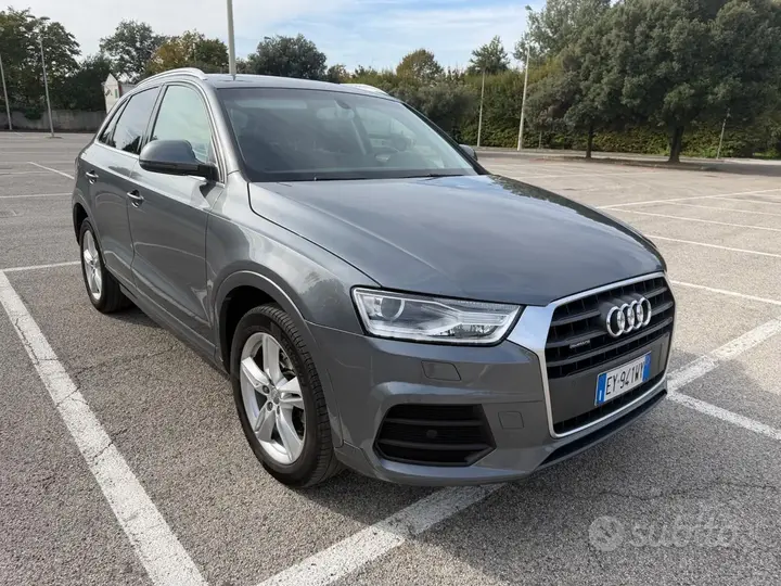Audi Q3 2015 photo 2