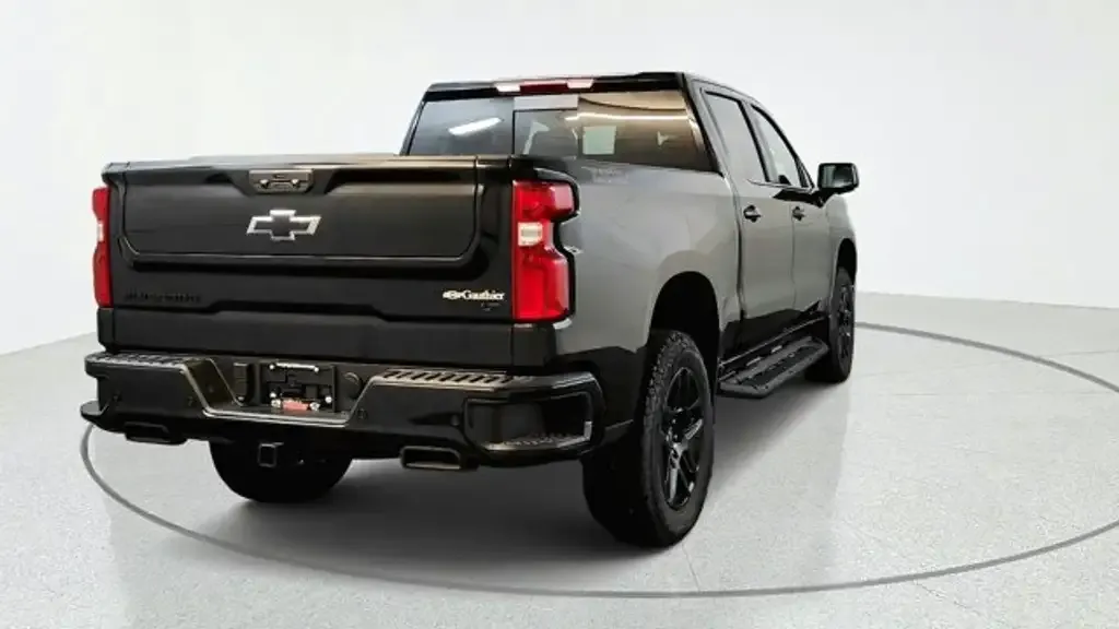 Chevrolet Silverado 1500 2026 photo 3