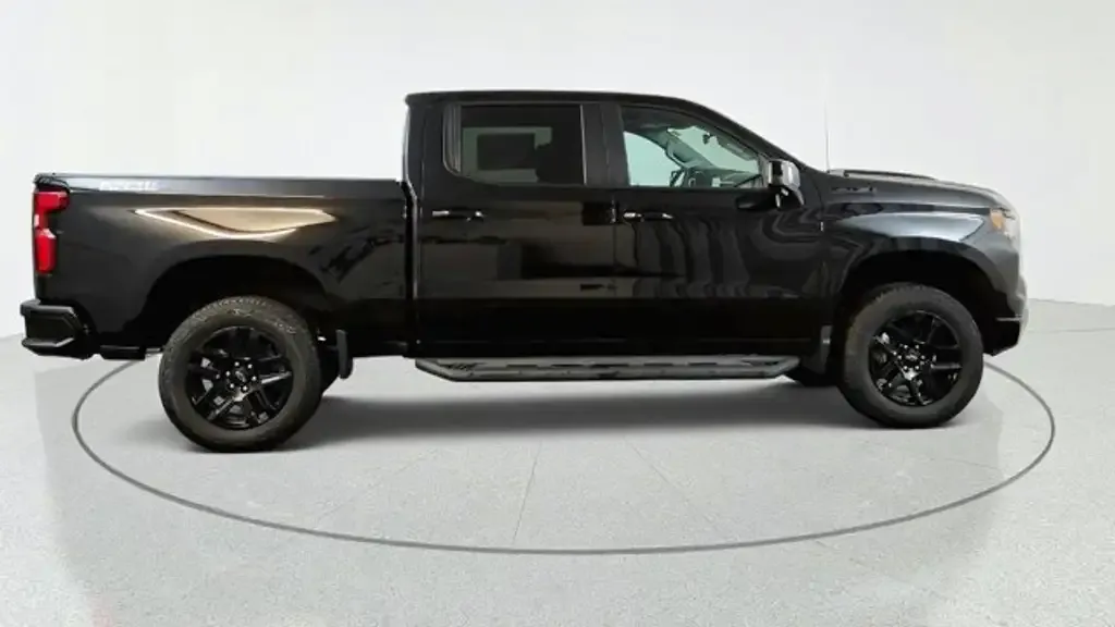 Chevrolet Silverado 1500 2026 photo 2
