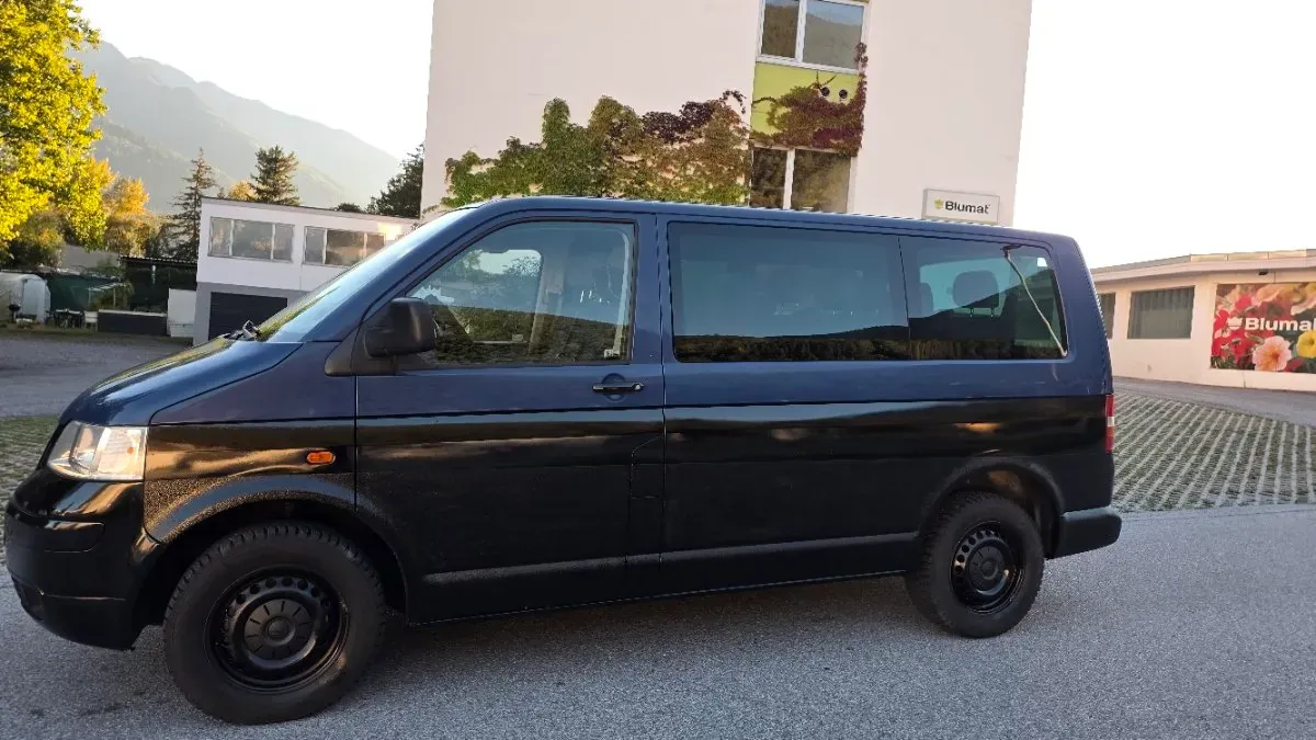 Volkswagen T5 2007 photo 2