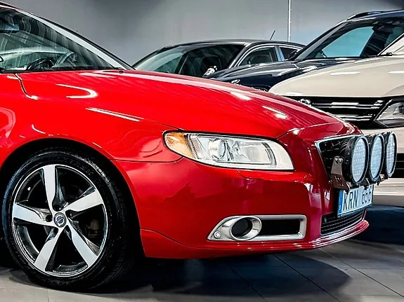 Volvo V70 2011 photo 3
