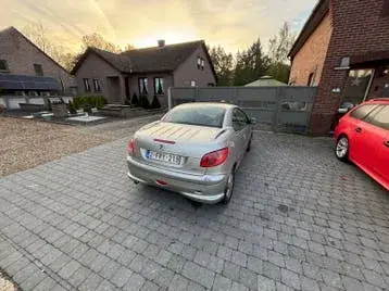 Peugeot 206 2003 photo 3