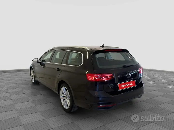 Volkswagen Passat 2024 photo 3