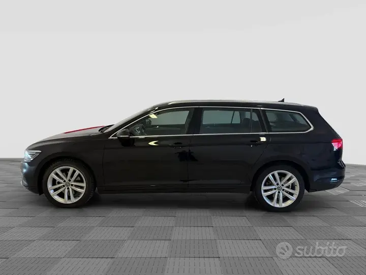 Volkswagen Passat 2024 photo 2