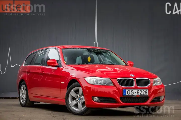 BMW 318 2009 photo 3