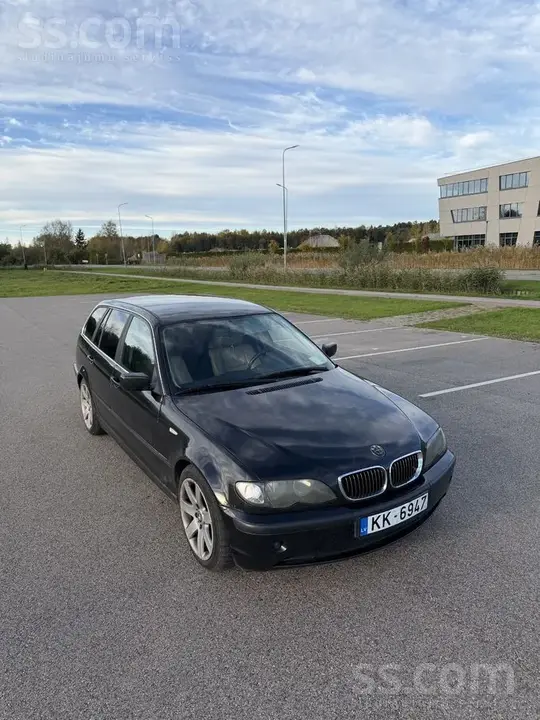 BMW 330
