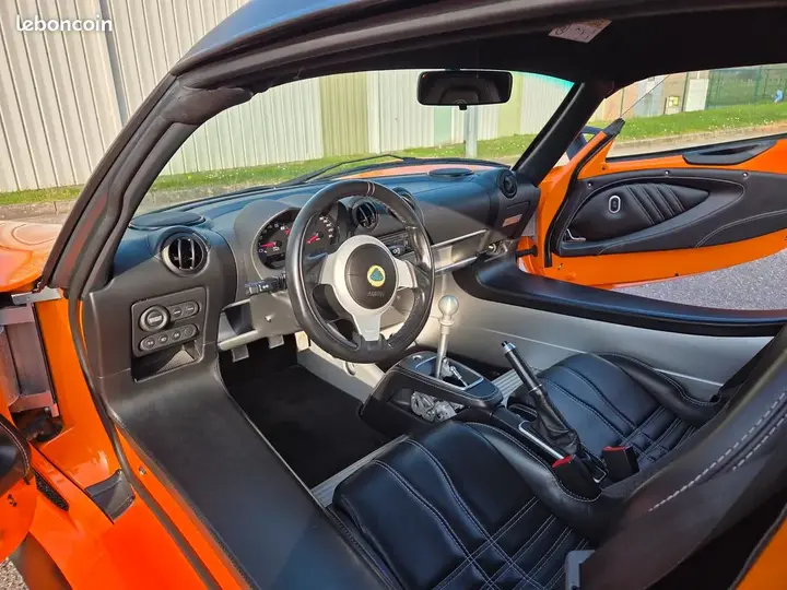 Lotus Exige 2016 photo 3