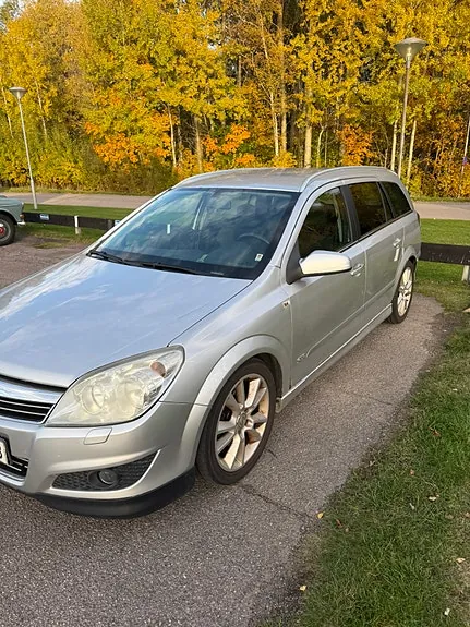 Opel Astra 2008 photo 2