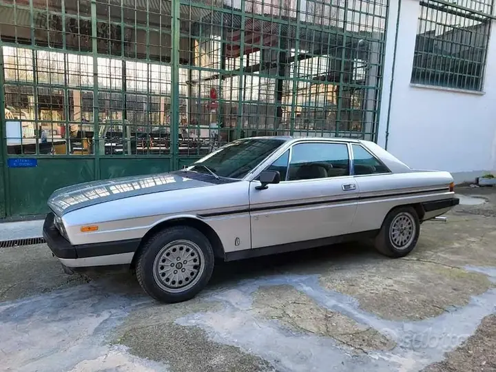 Lancia Gamma 2.0