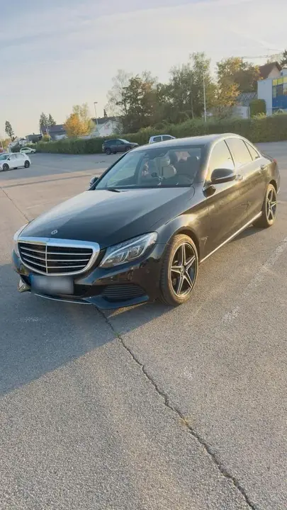 Mercedes-Benz C220