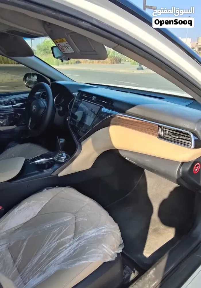 Toyota Camry 2018 photo 2