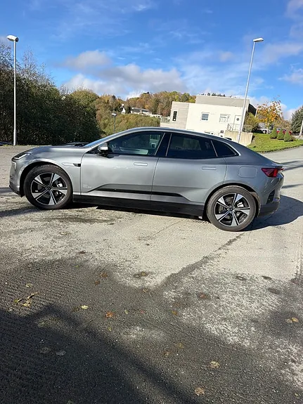 Polestar 4 2026 photo 2