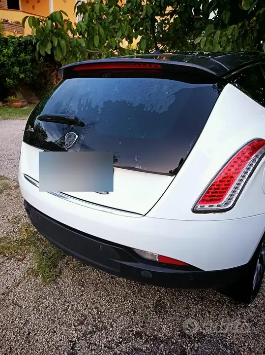 Lancia Delta 2010 photo 3